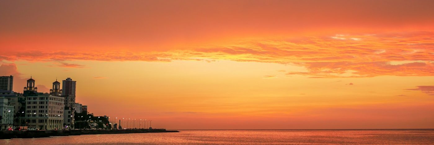 Sunset over the Malecón in Havana by Emanuel Haas / Unsplash